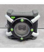 Ben 10 Deluxe Omnitrix 76931 Role Play Watch Playmates Cartoon Network Works  - $62.73 CAD