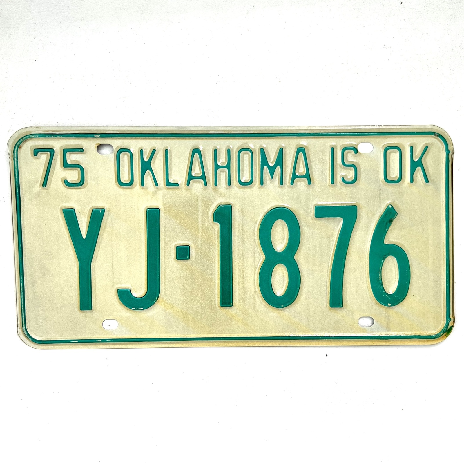 1975 United States Oklahoma Oklahoma County Passenger License Plate YJ-1876 - £14.11 GBP