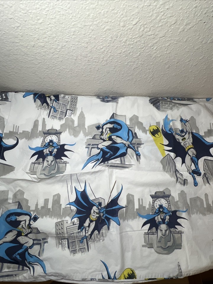 2016 Pottery Barn Kids DC Comics BATMAN Cityscape Cotton Pillowcase - $9.50