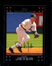 2007 Topps #301 Derek Jeter Nmmt Yankees Gg Hof - £4.23 GBP
