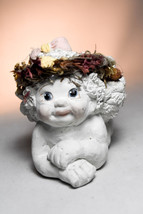 Dreamsicles: Tealight Candle Holder - DZ107 - Cherub Hands Crossed - $17.04