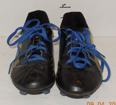 Umbro G Turrachi Boys size 3 Soccer cleats Blue Yellow Black - $14.80