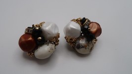 Vintage 1950s Earth Tone Faux Pearl Clip Earrings 2.2cm - £15.77 GBP