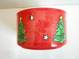 Red 4-1/2&quot; Soup Mug with Green Christmas Trees and Green Handle - £5.44 GBP