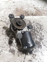 Windshield Wiper Motor Fits 98-02 COROLLA 1328597 - $28.59