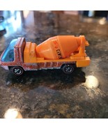 HOT WHEELS 1:64 VTG 1969 REDLINE HEAVYWEIGHTS CEMENT MIXER TRUCK ORANGE ... - $67.73 CAD