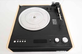 Victrola Eastwood VTA-72-BAM Bluetooth Record Player - Bamboo READ image 3