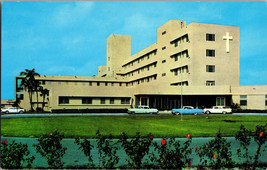 Holy Cross Hospital Ft. Lauderdale Florida, Vintage Postcard Uposted. - £4.51 GBP