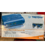 TRENDnet 2-Port PS/2 KVM Switch Kmv TK-205k - $424.59 MXN