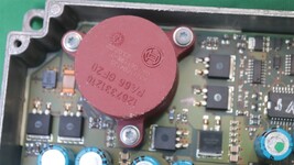 Mercedes R230 SL500 SL550 Front SAM Fuse Box Control Module A2305450945 image 13