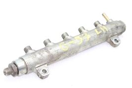 Fuel Injection Fuel Rail Driver LH LLY 6.6L Fits 04-05 SIERRA 2500 PICKUP 76266 image 3