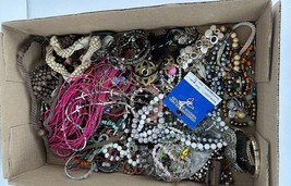 Jewelry Making Used Jewelry Bundle Beads Chains Bracelets Necklaces Earrings Etc - £12.86 GBP