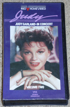 Judy Garland In Concert Vol 1 &amp; 2 Vhs Clamshell Case--Rare! Like New! 2 Tapes! - £15.64 GBP