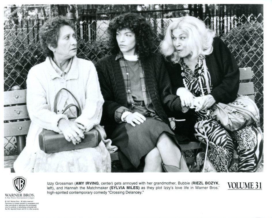Sylvia Miles Amy Irving 8x10 ORIGINAL photo X2884 - $2.99
