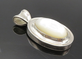 925 Sterling Silver - Mother Of Pearl Dome Shiny Oval Drop Pendant - PT7628 - £33.22 GBP