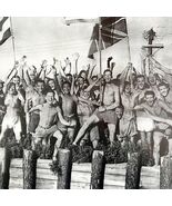 Allied Prisoners Of War Celebrate Victory 1945 WW2 Photo Print Military ... - $917.02 MXN