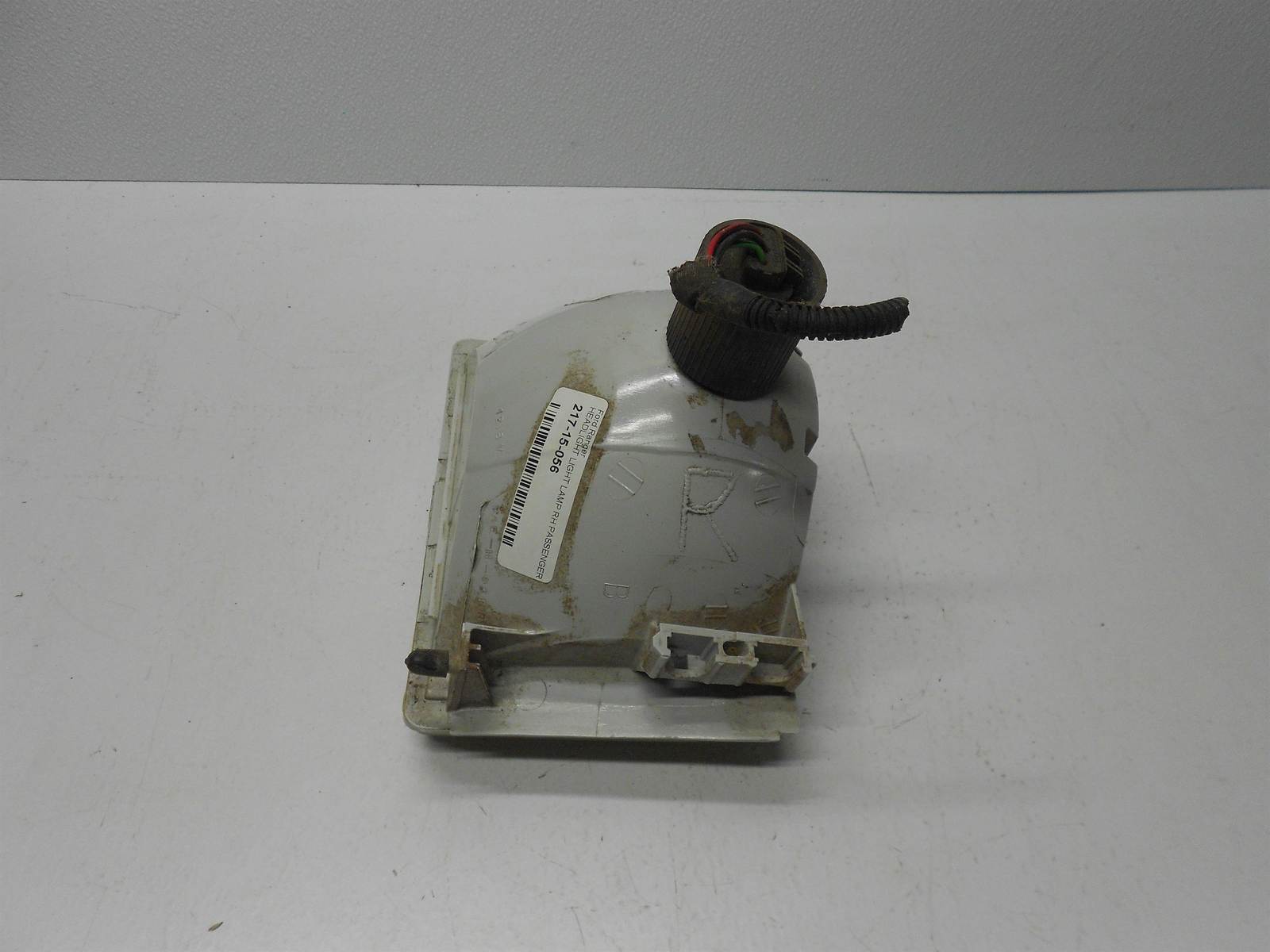thumbnail image 2 of AM Autoparts Headlight Assembly Set For 1993-1997 Ford Ranger – Driver & Passenger Side 2 of 4