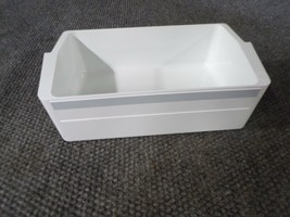 2195394 WHIRLPOOL REFRIGERATOR DOOR BIN - £18.68 GBP