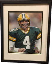 Brett Favre unsigned Green Bay Packers 8x10 Photo Custom Framed (Close Up) - £37.76 GBP