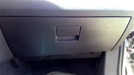 JOURNEY   2009 Glove Box 103564456 - $1,203.03 MXN