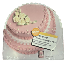 Vintage Wilton 1998 10&quot; Scalloped Edge White Separator Plates Set, Bakin... - €16,25 EUR