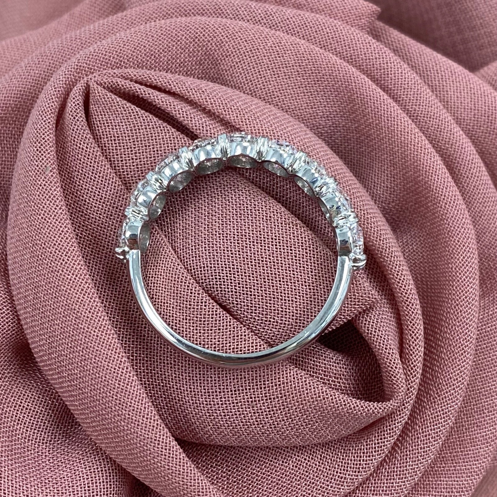2.25 CT Coupe Ovale Labo Grown Diamant Demi Éternité Anneau de Mariage 14k Or Item image 5