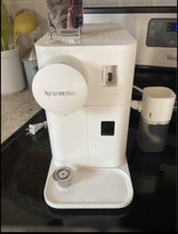 Nespresso Espresso Lattissima Machine by De&#39;Longhi White W Pods - £105.60 GBP