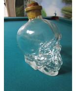 GLASS DECANTER SKULL WITH CORK 7&quot; COLLECTIBLE BOTTLE [30E] - $562.62 MXN