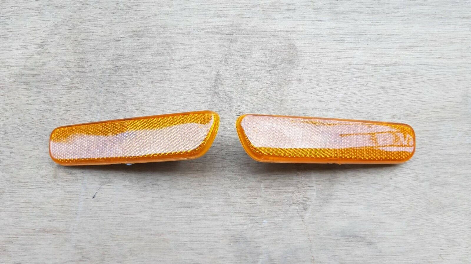 Yellow Front Bumper Light Side Marker for Lexus RX300 IS300 1999-2003 Pair - $14.84