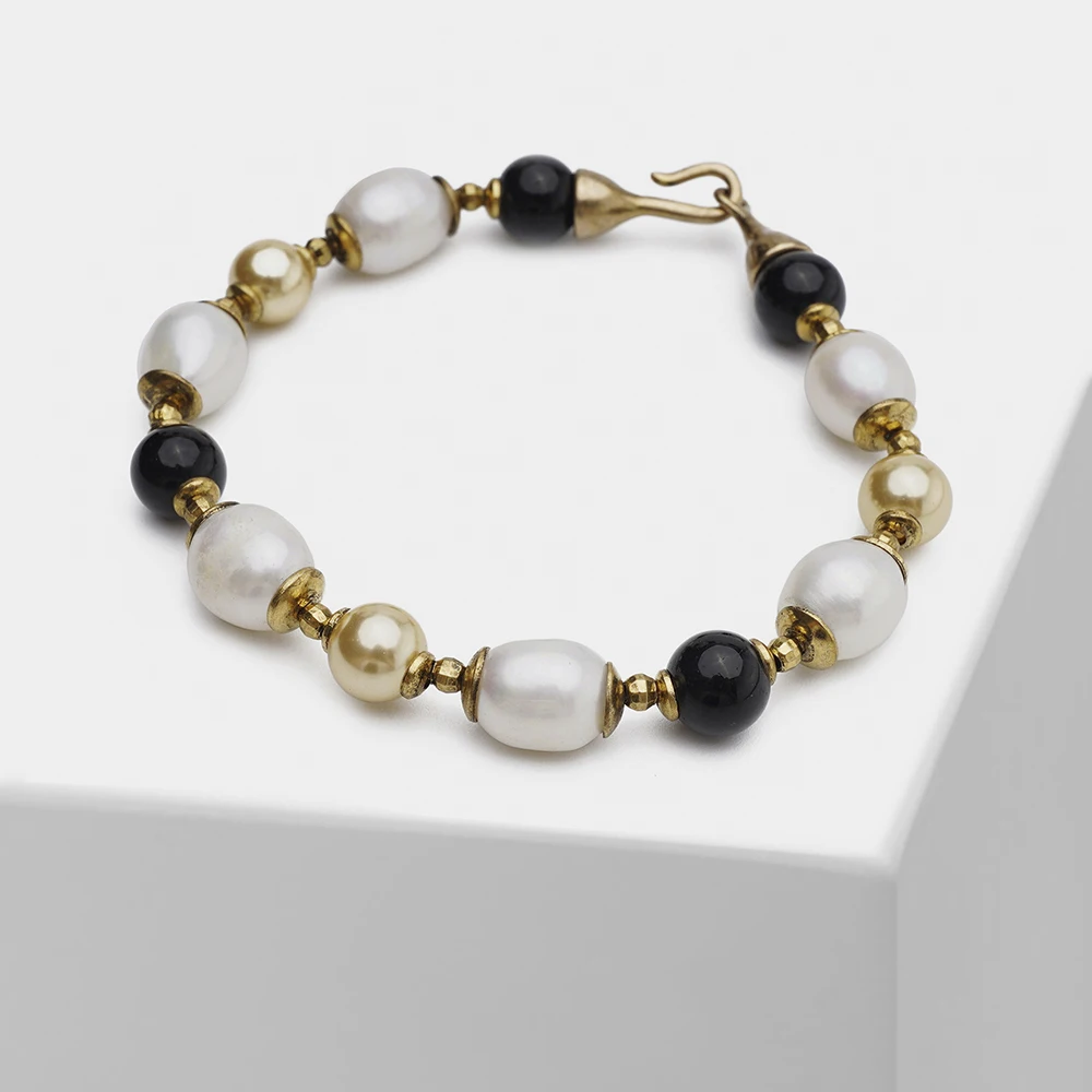 Amorita Boutique Vintage Charms Natural Pearl Bracelet Bangle For Women Girl Jew - £41.74 GBP