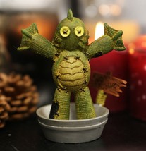 Gill Man The Creature Pinheadz Halloween Monster With Voodoo Stitches Figurine - £13.53 GBP