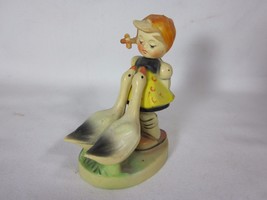 Plastic Hong Kong Hummel Replica of Little Girl with Geese - £5.91 GBP