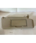 2009 - 2015 MERCEDES W204 C250 C350 FRONT RIGHT PASSENGER SUN VISOR SHAD... - $1,482.44 MXN