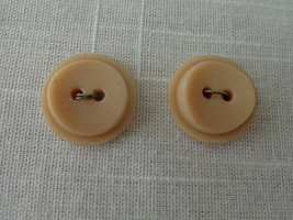 Light Tan Curved Top 2 Hole Buttons Vintage (#3742) - £7.10 GBP