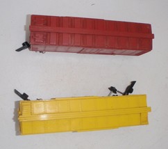 Lot Of 2 American Flyer Boxcars - 639 Yellow &amp; 642 Red - £20.77 GBP