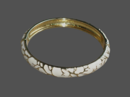 Gold Tone Metal White Enamel Textured Coral Branch Bangle Bracelet Hinge Clamper - £11.67 GBP