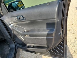 2018 Ford Explorer OEM Interceptor Right Front Door Trim Panel  - £87.58 GBP