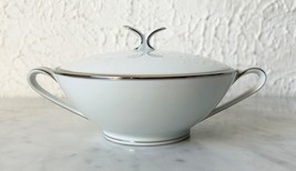 Vintage Noritake Colony China Japan Sugar Bowl &amp; Lid White Platinum Trim - $18.95