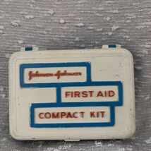 Vintage 1960s Johnson &amp; Johnson First Aid Travel Kit Empty - $18.81
