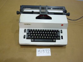 Olympia Electric 45 Werke AG. Electric Typewriter Model 5GE45 - £112.25 GBP