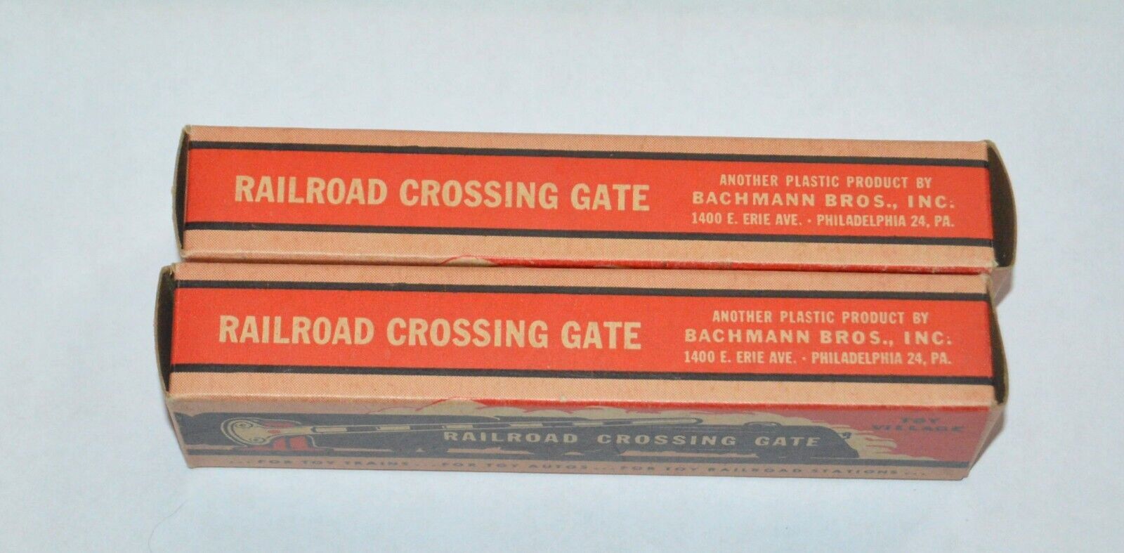 4 Vintage Bachmann Toy Village Railroad Crossing Gates in Original Boxes 6" - $9.89