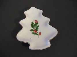 Vintage Christmas Small Candy Dish Holly Berries Leaves Gold Trimmed Tre... - £11.17 GBP