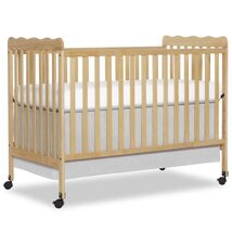 Carson Classic 3-In-1 Portable Crib in Natural, Removable Wheels, Conver... - €133,99 EUR