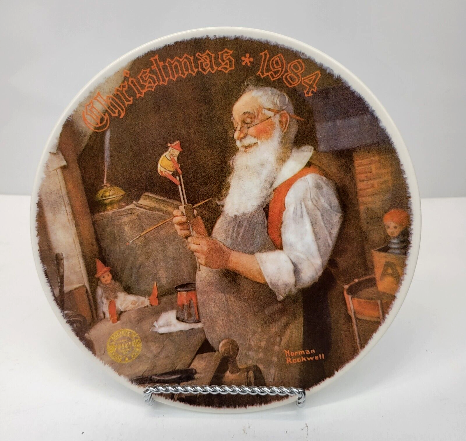 Norman Rockwell 1984 Santa in His Workshop Plate Knowles Christmas #11 In Series - $7.97