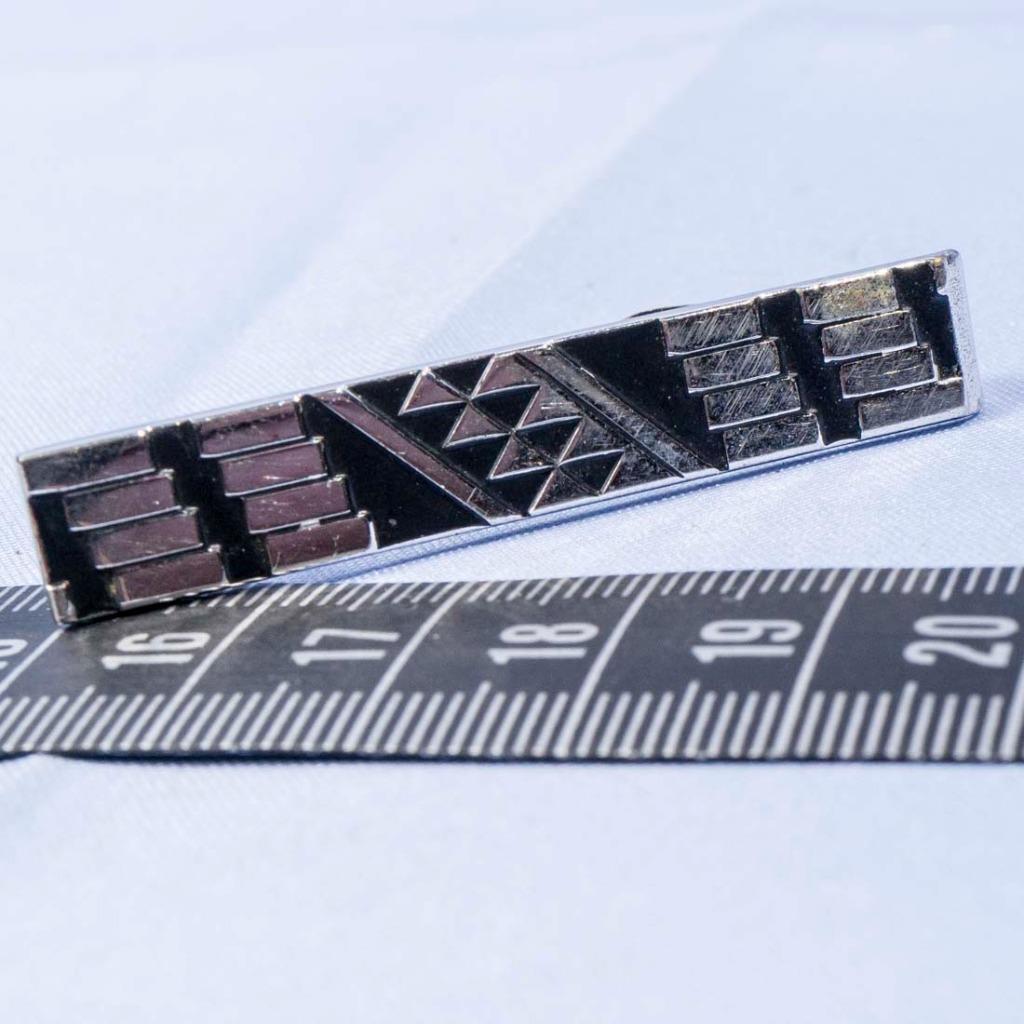 Swank Mens Silver Tone Tie Bar Geometric Design - $24.74