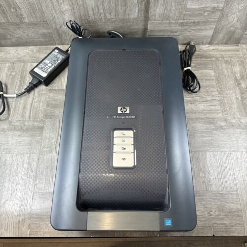 Primary image for HP Scanjet G4050 Flatbed 6-Color Photo Scanner 4800 x 9600 dpi Resolution w/AC