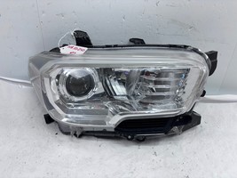 Toyota Tacoma Halogen Front Right OEM Headlight Passenger Side 2016-2022 - $80.00