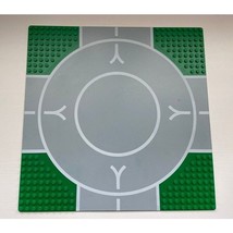 LEGO Baseplate Road 32x32 6-Stud Crossroads Runway V Wide Pattern 44343p... - £15.36 GBP