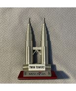 Malaysia Twin Towers Souvenir 4.5” Figurine - €11,14 EUR