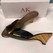 Anne Klein bronze patent leather wedge sandals w/ woven straw women’s si... - £40.36 GBP